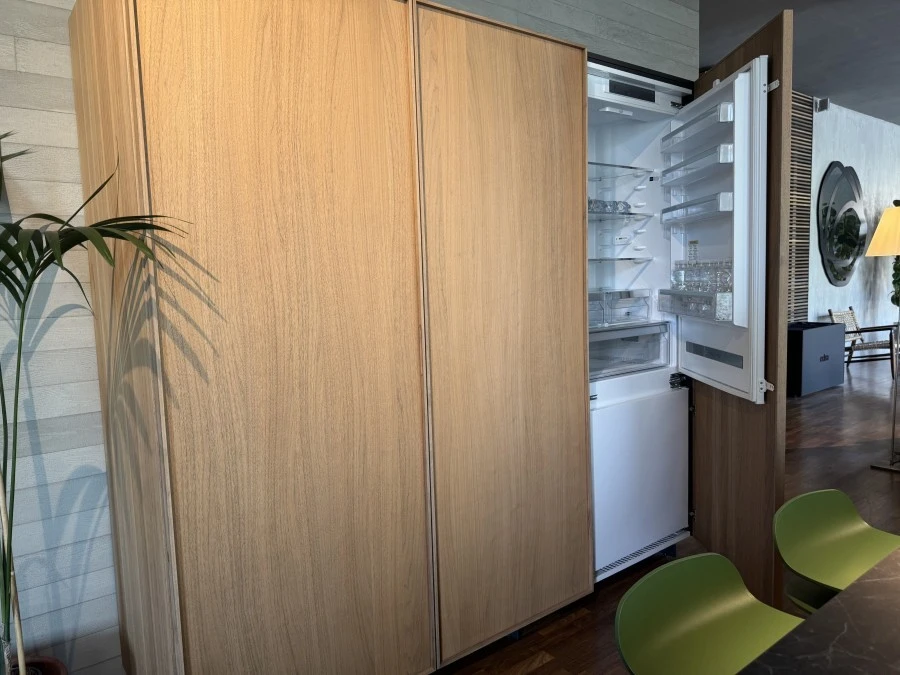 Cucina con Isola Modulnova Skill + Frame