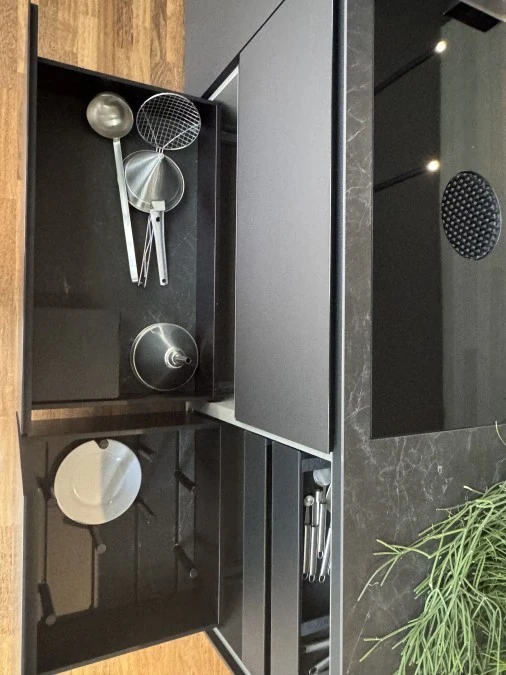 Cucina con Isola Modulnova Skill + Frame