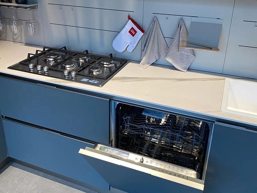 Cucina con penisola Febal Casa ERA
