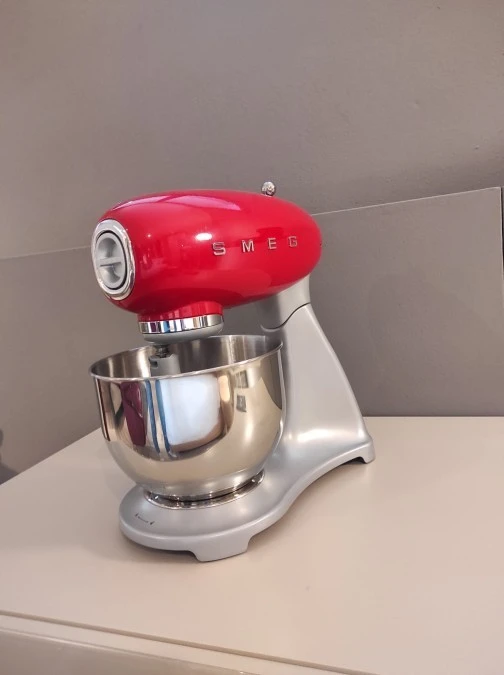 Elettrodomestico Smeg Impastatrice SMF01RDEU