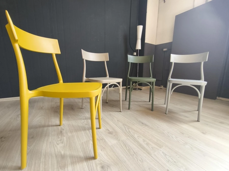 Sedia senza braccioli Colico Design Milano 2015