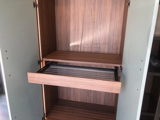 Armadio battente Aran cucine Art Armoire