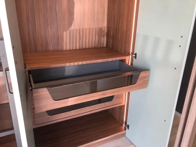 Armadio battente Aran cucine Art Armoire