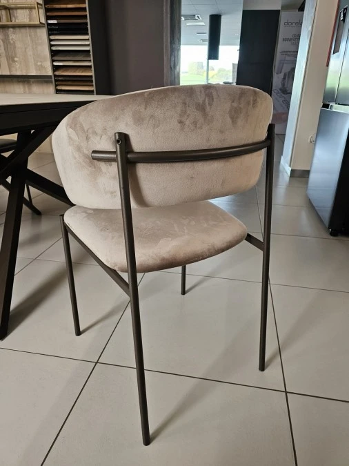 Sedia con braccioli Ozzio EGO BR