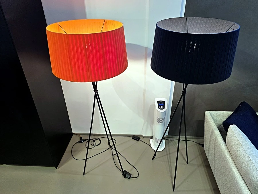 Lampada da terra Santa & Cole Trípode G5