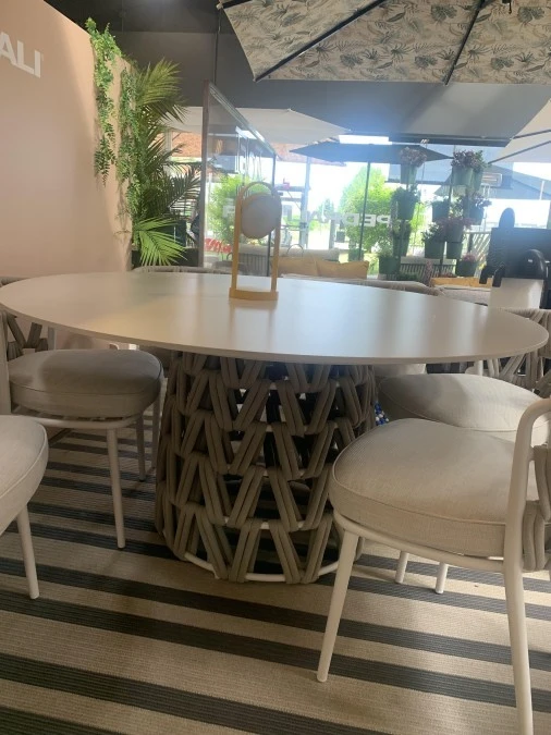 Tavolo rotondo Talenti Swipe