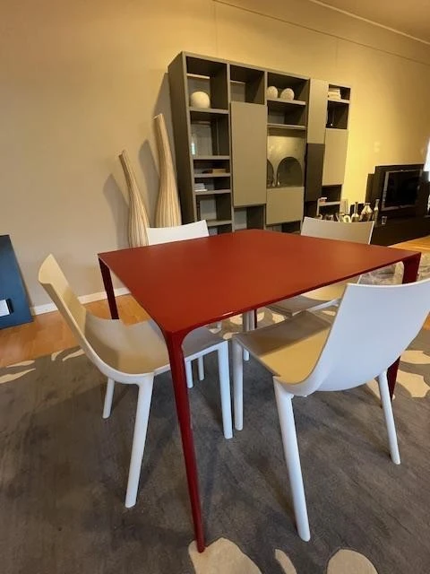 Tavolo quadrato Arper Nuur