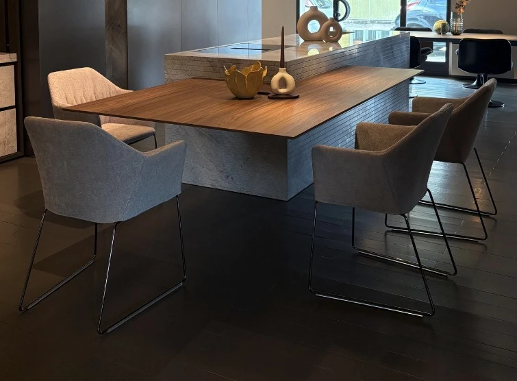 Sedia con braccioli Saba Italia New york