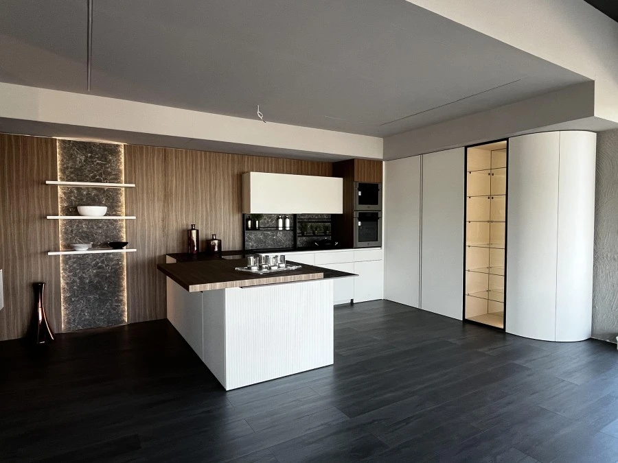 Cucina con penisola Aster Cucine Atelier