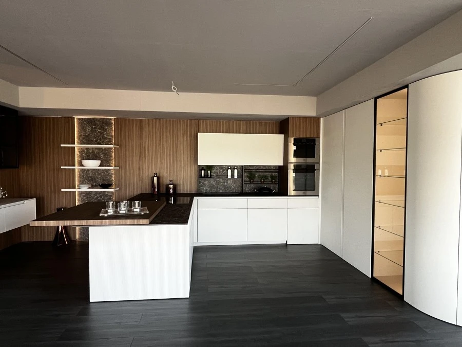 Cucina con penisola Aster Cucine Atelier