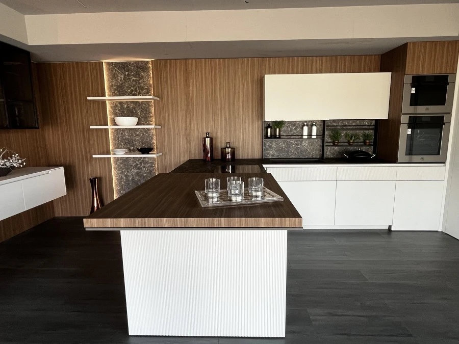 Cucina con penisola Aster Cucine Atelier