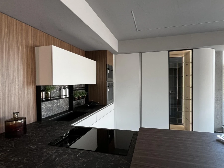 Cucina con penisola Aster Cucine Atelier