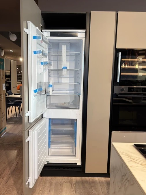 Cucina con Isola Aran cucine Erika Pet