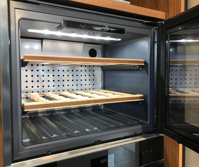 Cantinetta vino Smeg Estetica Linea CVI121B3