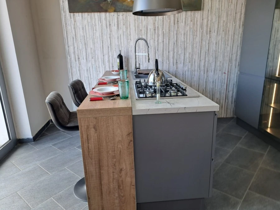 Cucina con Isola Febal Casa Sagoma J