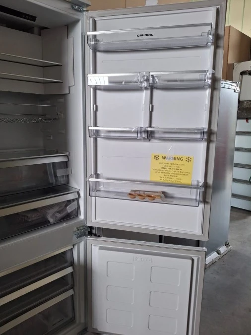 Frigorifero Grundig GKMI26940N