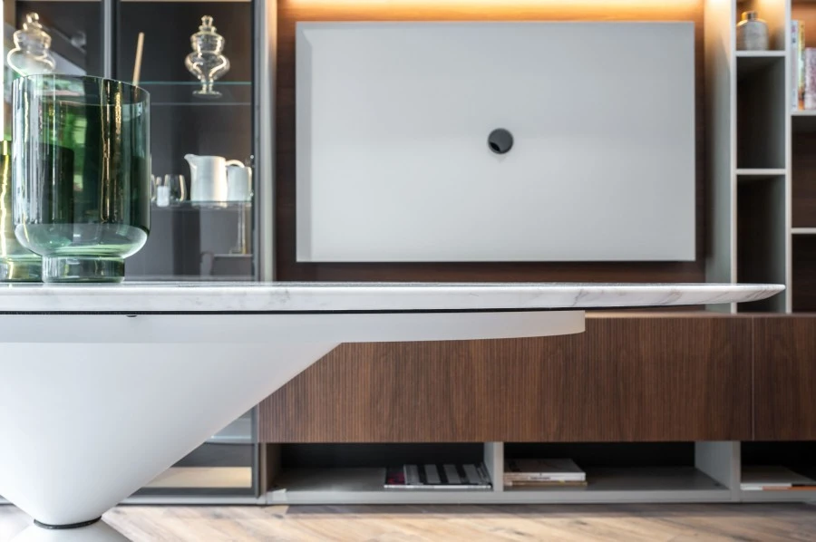 Tavolo Clessidra Ellittico - Midj in vendita da Colab Design