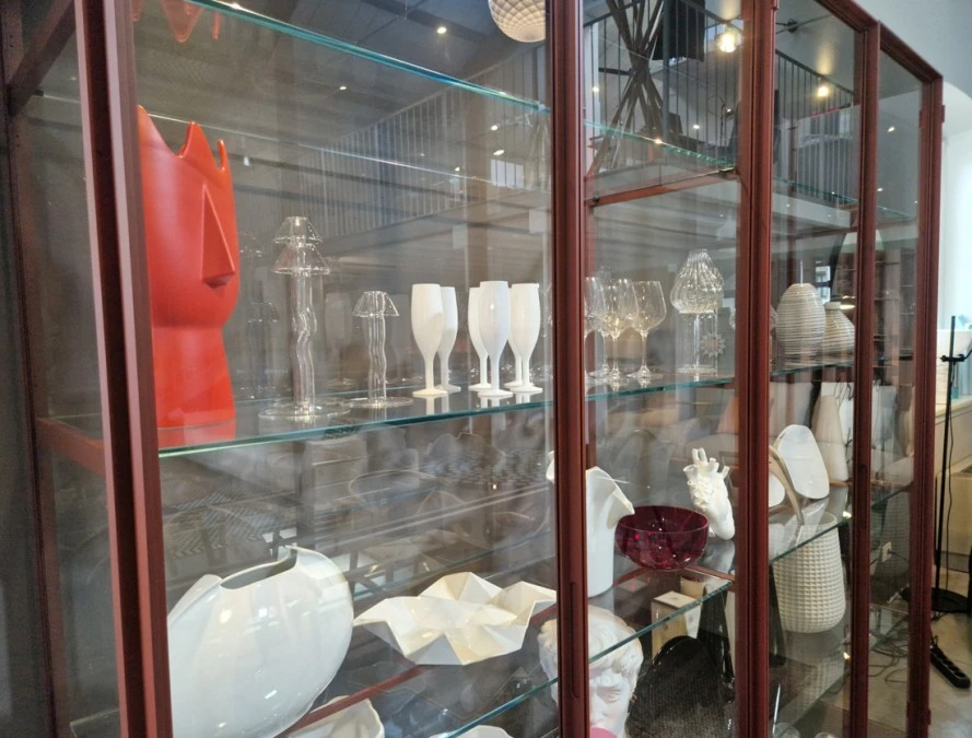 Libreria Ex-Libris in esposizione nello showroom Classicdesign.it - dettaglio