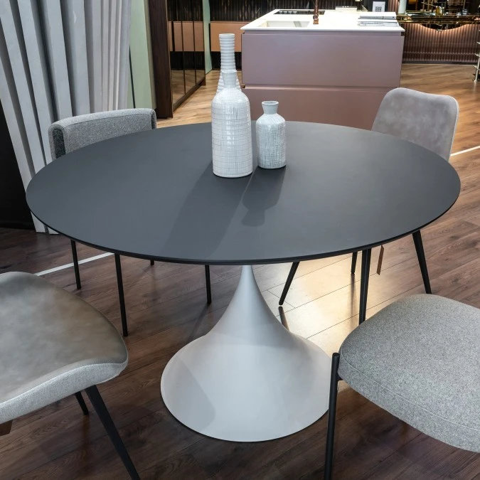 (new) Tavolo LEO by MIDJ