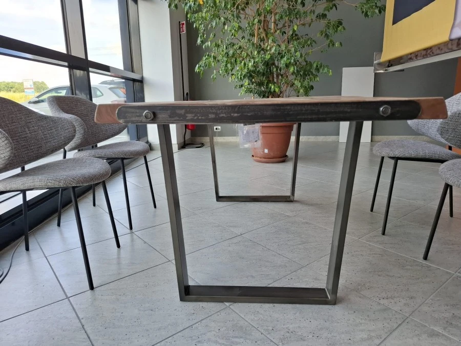Tavolo rettangolare Produzione Artigianale ELM