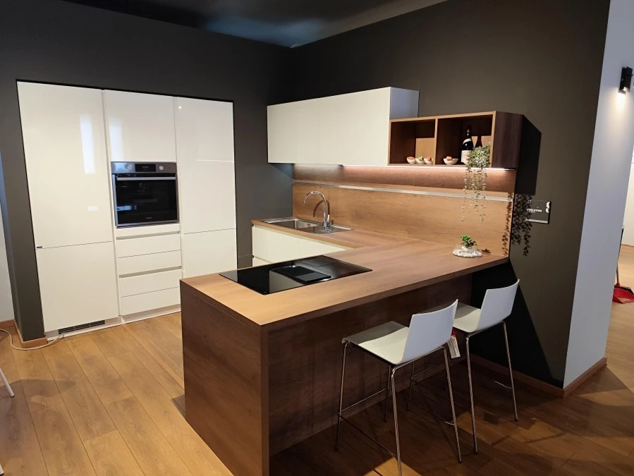 Cucina con penisola Scavolini EVOLUTION