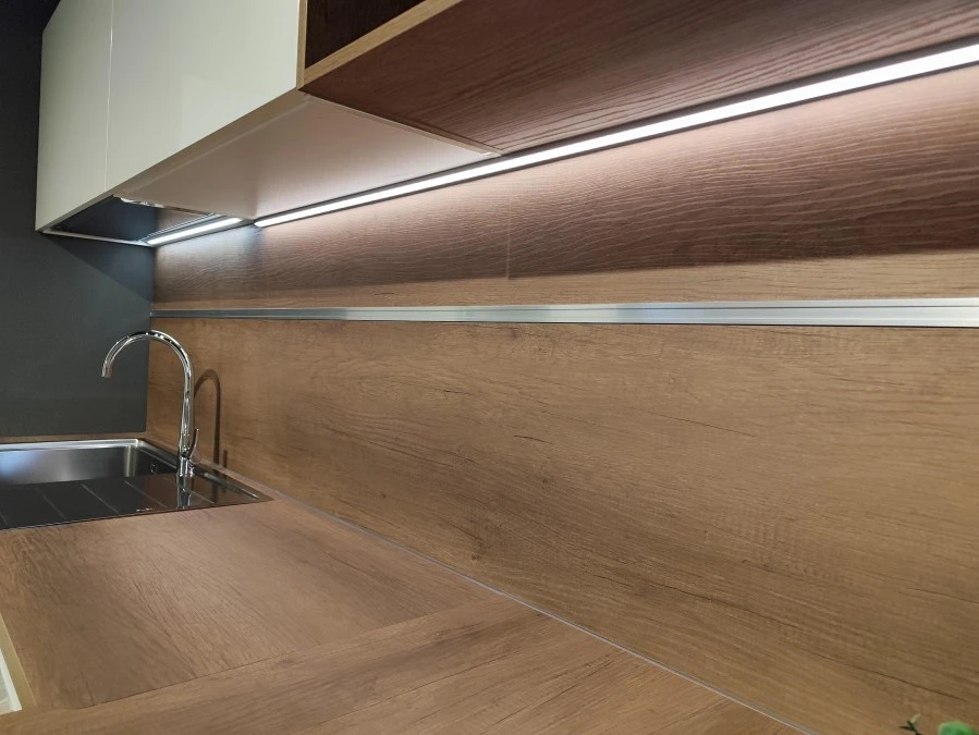 illuminazione led sotto pensile