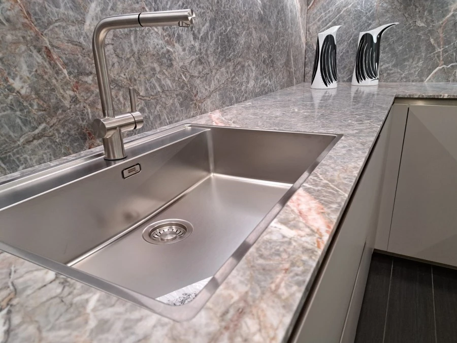 Cucina con penisola Effeti E0