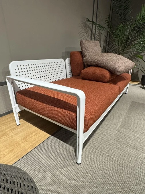 Divano da giardino Knoll Piero Lissoni Collection