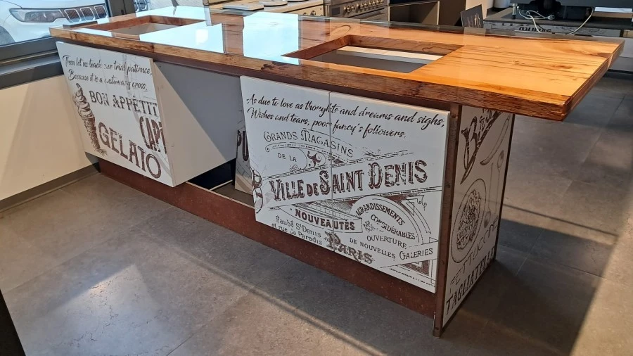 Cucina con Isola Produzione Artigianale Moderna