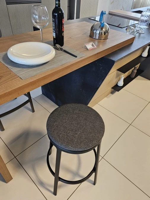 Sgabello Infiniti ROUND