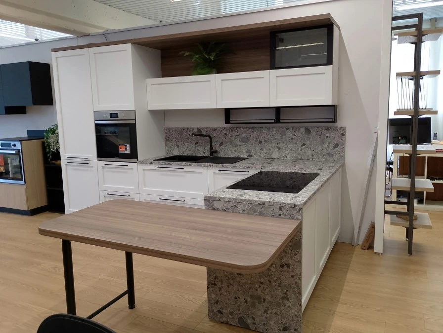 Cucina con penisola Prima Cucine Clio