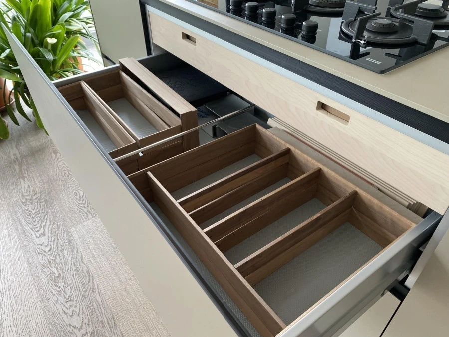 Cucina lineare Valcucine Riciclantica