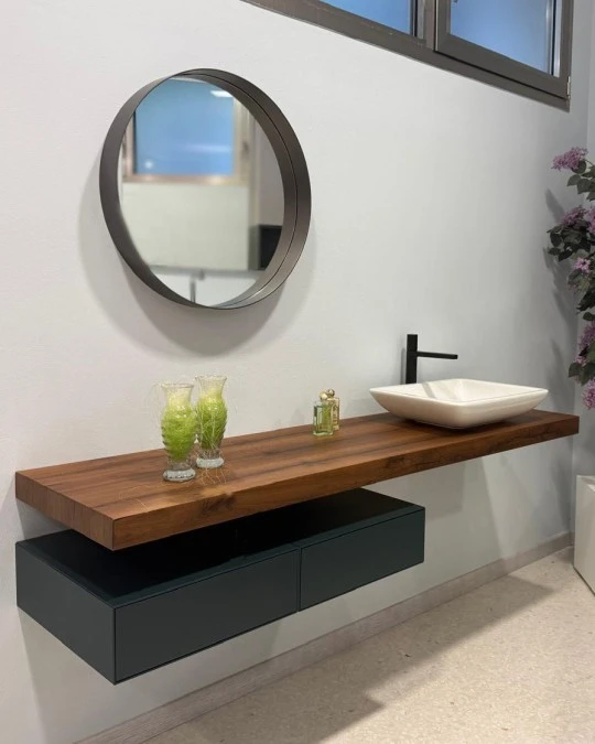 Mobile bagno Produzione Artigianale Free Stand