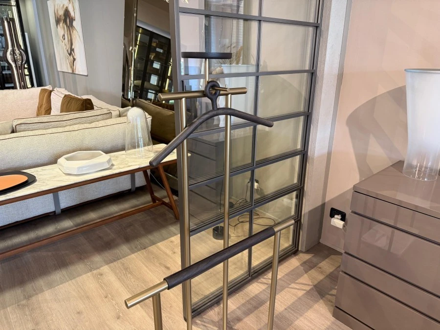 Servo muto Cassina Stay