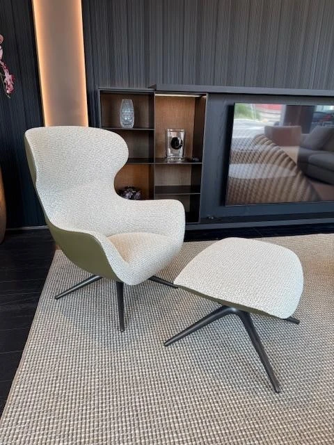 Poltrona con pouf Poliform Mad Joker
