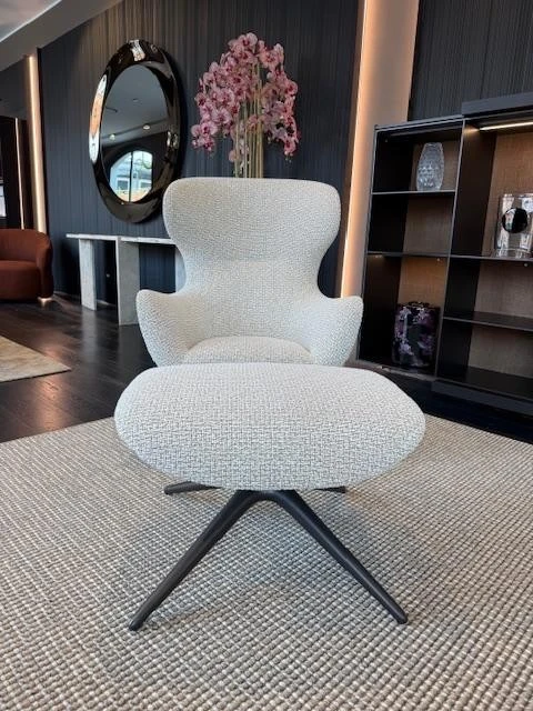 Poltrona con pouf Poliform Mad Joker