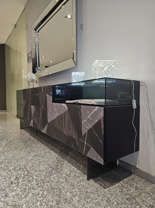 Madia Lago Glass Sideboard 36e8 Limited Edition