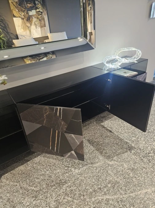Madia Lago Glass Sideboard 36e8 Limited Edition
