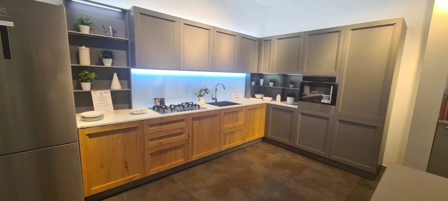 Cucina angolare Veneta Cucine MILANO