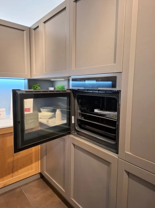 Cucina angolare Veneta Cucine MILANO