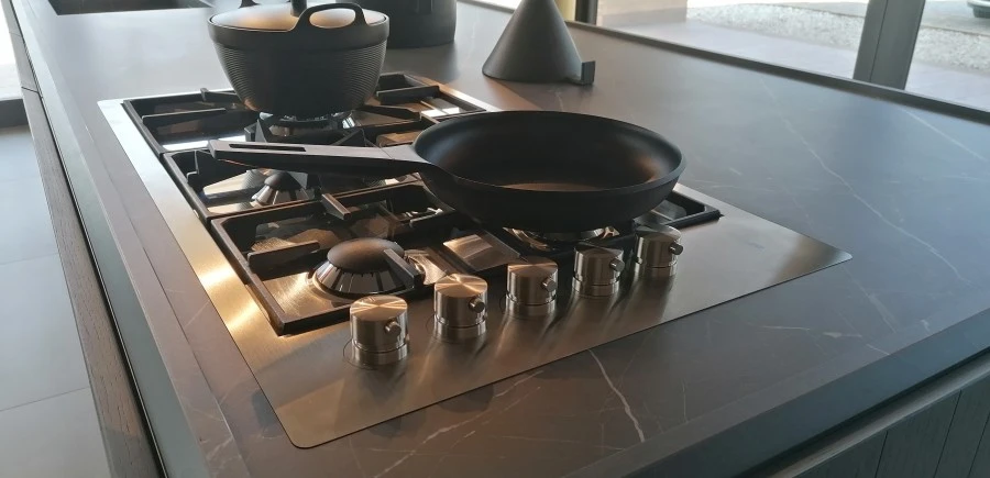 Cucina con Isola Binova Bluna