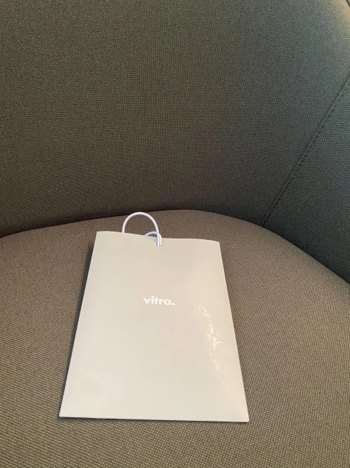 Poltroncina Vitra Softshell chair