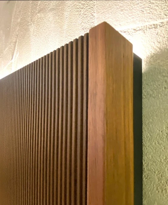 elemento sospeso in legno, Retroilluminato telecomandato