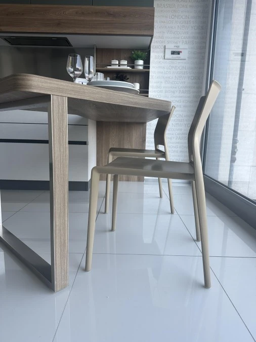 Sedia senza braccioli Veneta Cucine Dakota