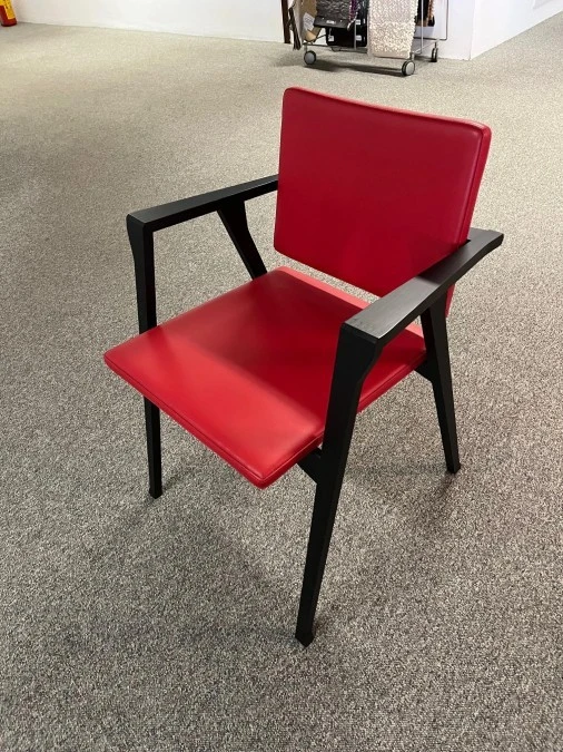 Sedia con braccioli Cassina Luisa