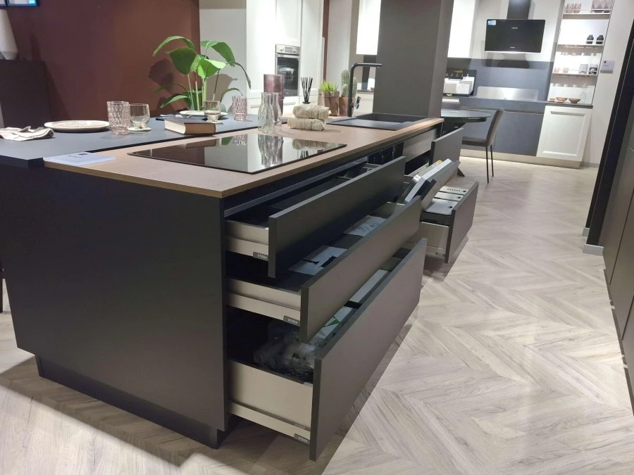 Cucina con Isola Stosa Cucine Infinity