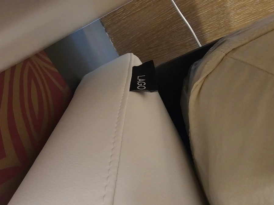 Letto matrimoniale Lago Fluttua e comodini 36e8