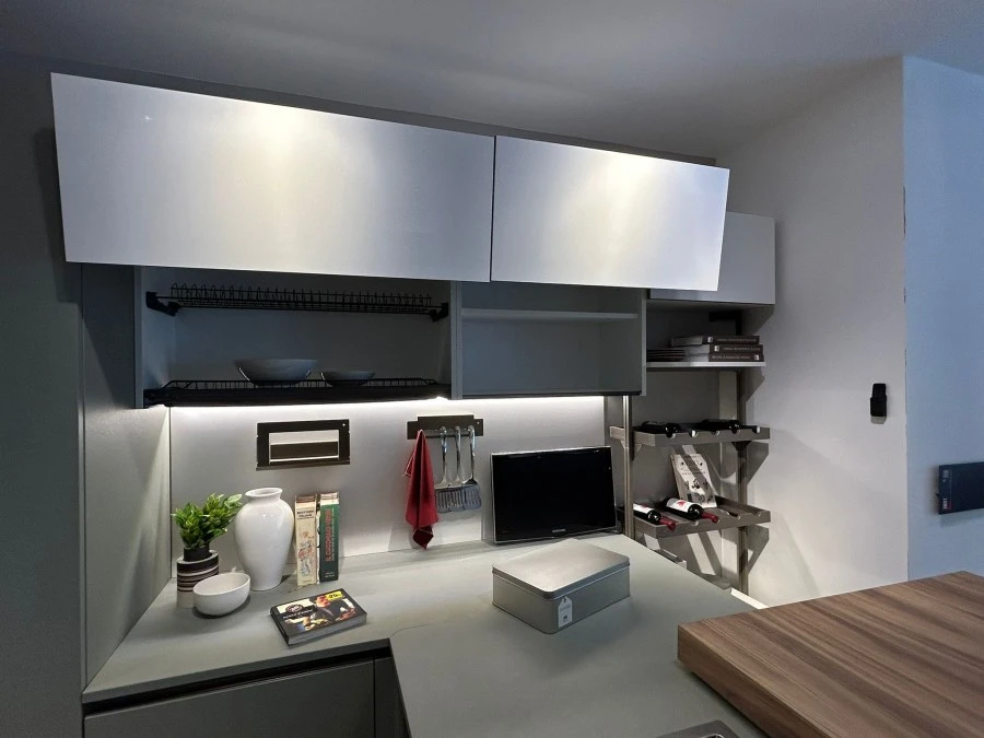 Cucina con penisola Lube IMMAGINA MATHERA