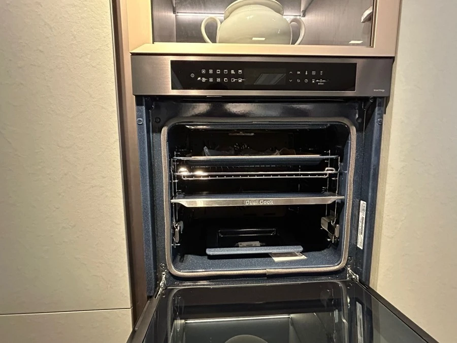 Cucina con penisola Lube IMMAGINA MATHERA