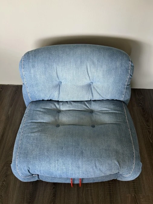 Poltrona Cassina Soriana Indaco